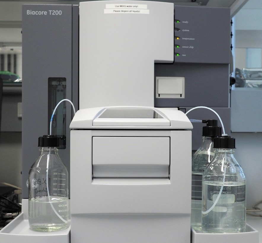 Binding & Interaction Analysis equipment reference photograph